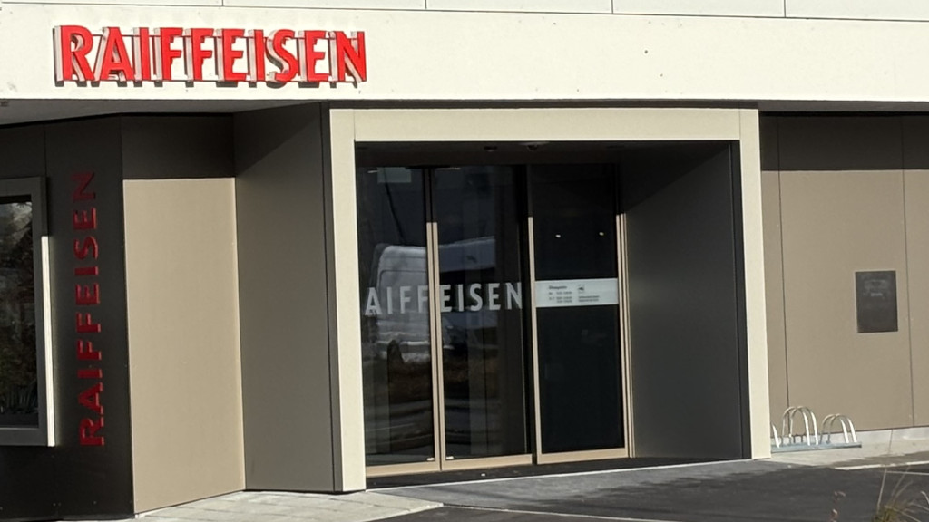 Umbau Raiffeisenbank Reinach